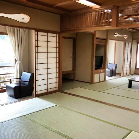 ホテル 金城館 熱海市 エクステリア 写真