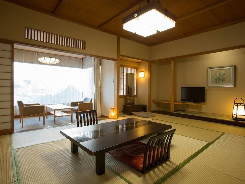 ホテル 金城館 熱海市 エクステリア 写真