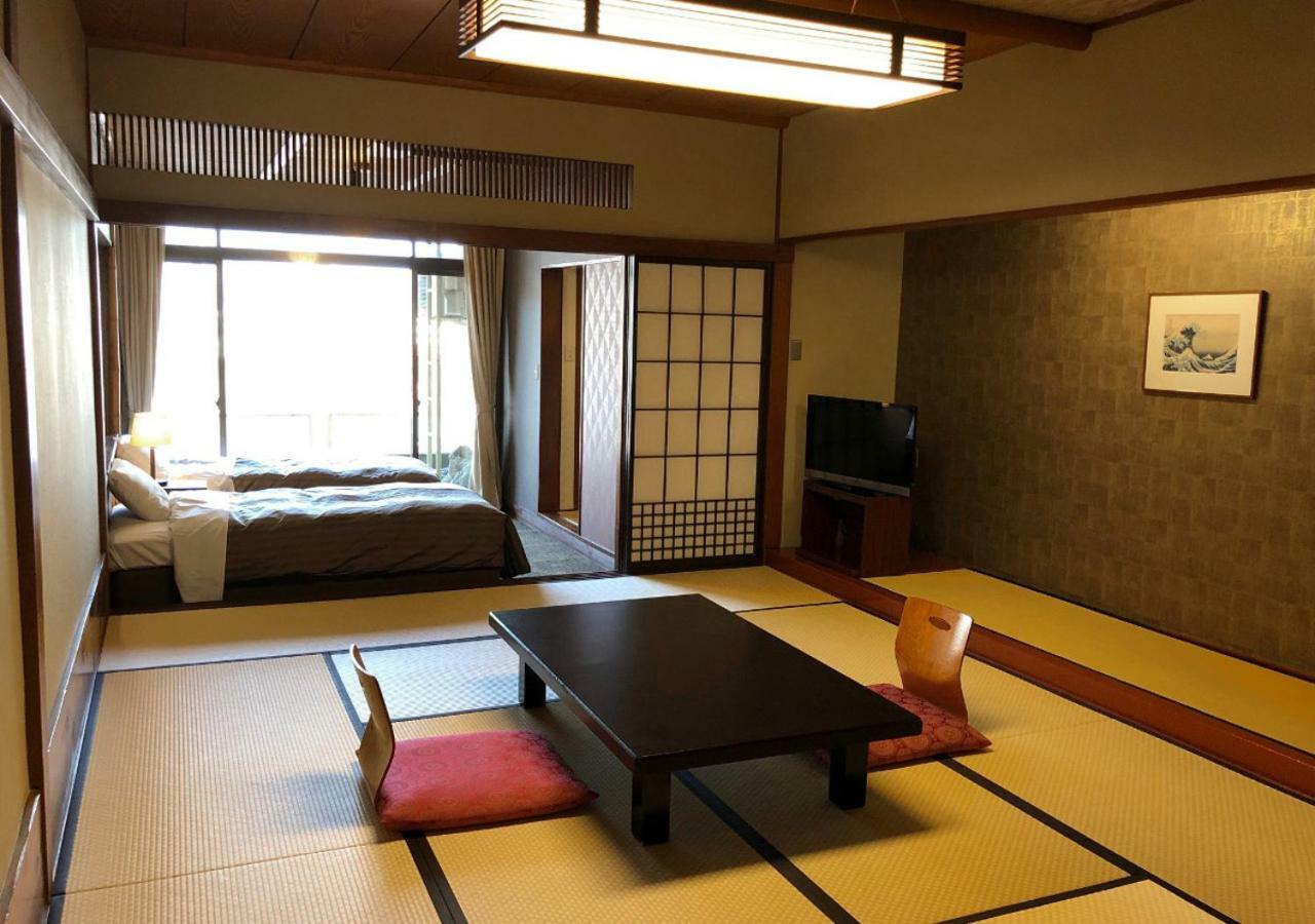 ホテル 金城館 熱海市 エクステリア 写真